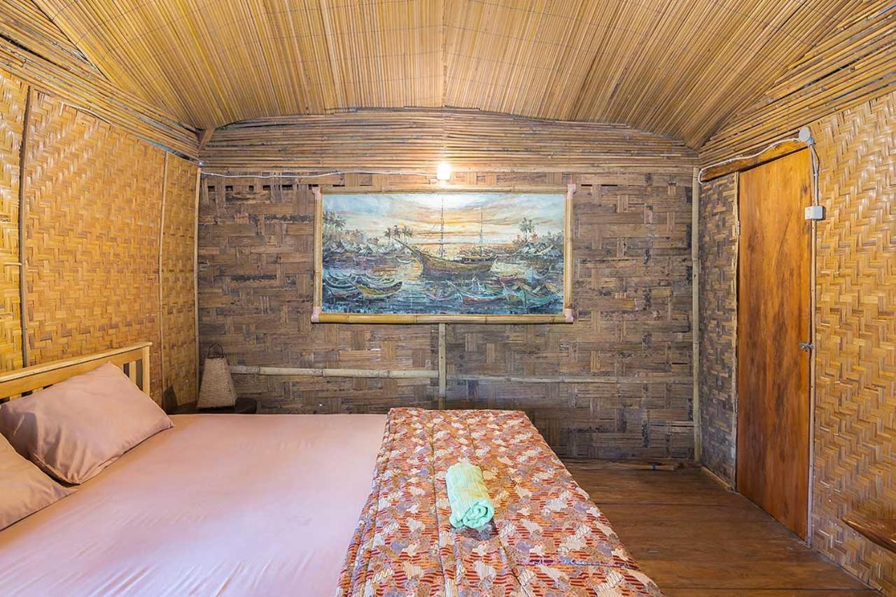 Onong'S Homestay & Cafe Tomohon Ngoại thất bức ảnh